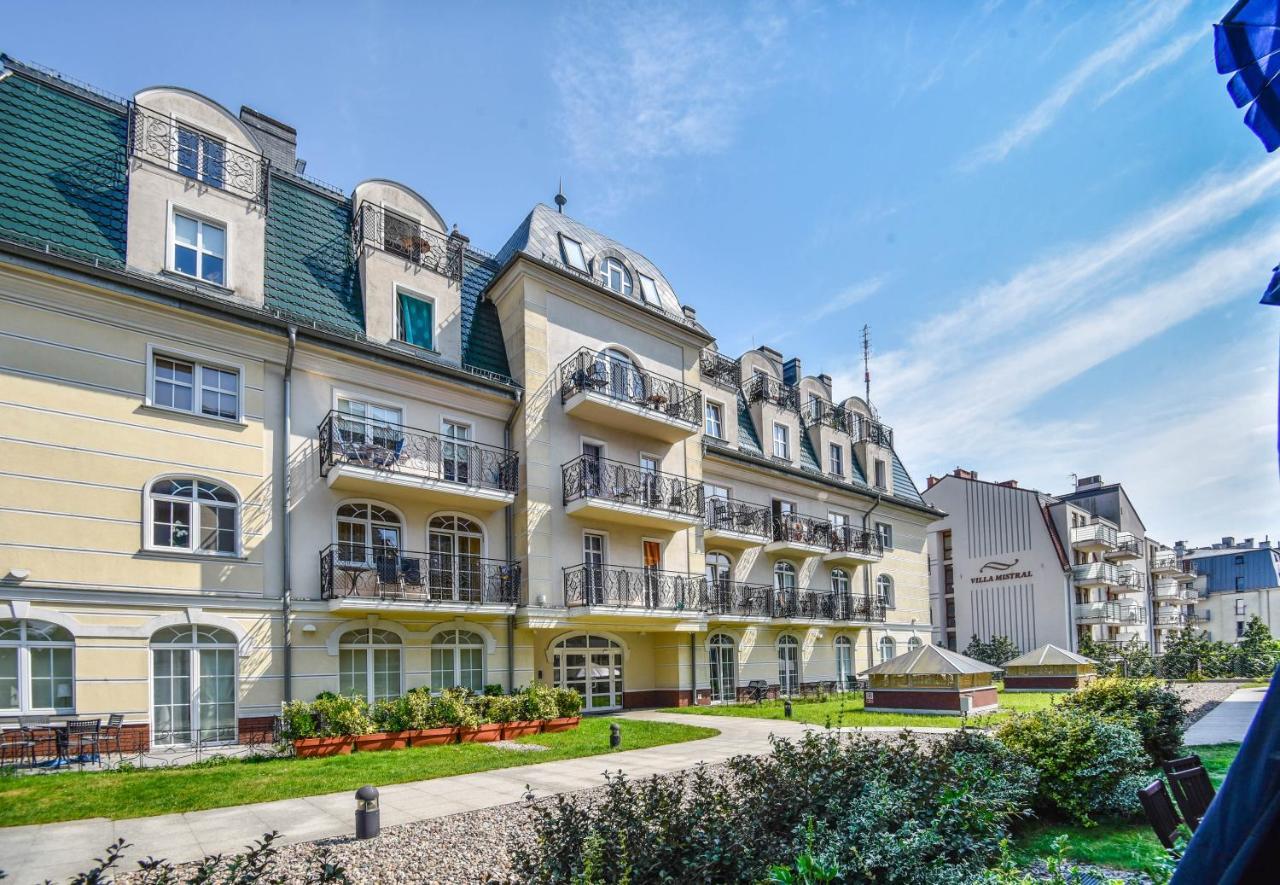 Korona Piastow - Apartamenty Na Wyspie - Parking - Taras Swinoujscie Exterior photo